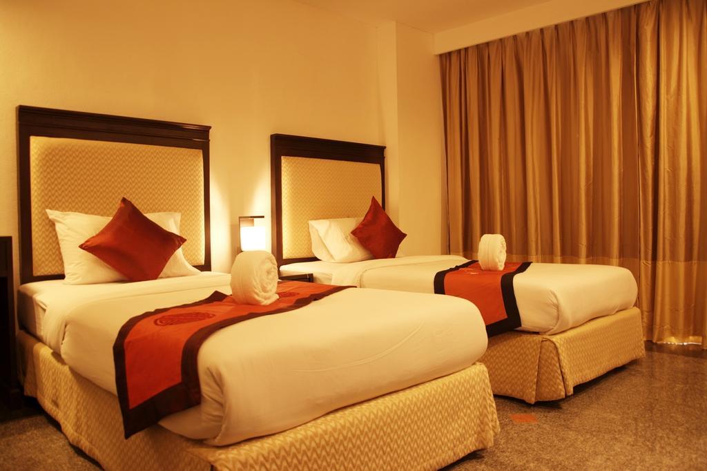 Washington Residence Phuket Room photo