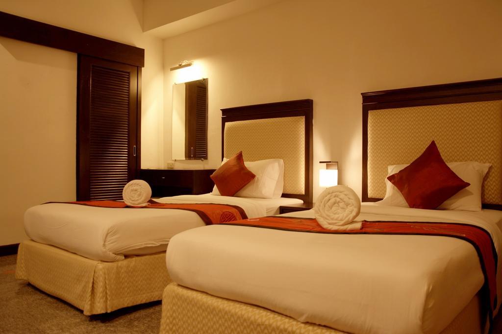 Washington Residence Phuket Room photo